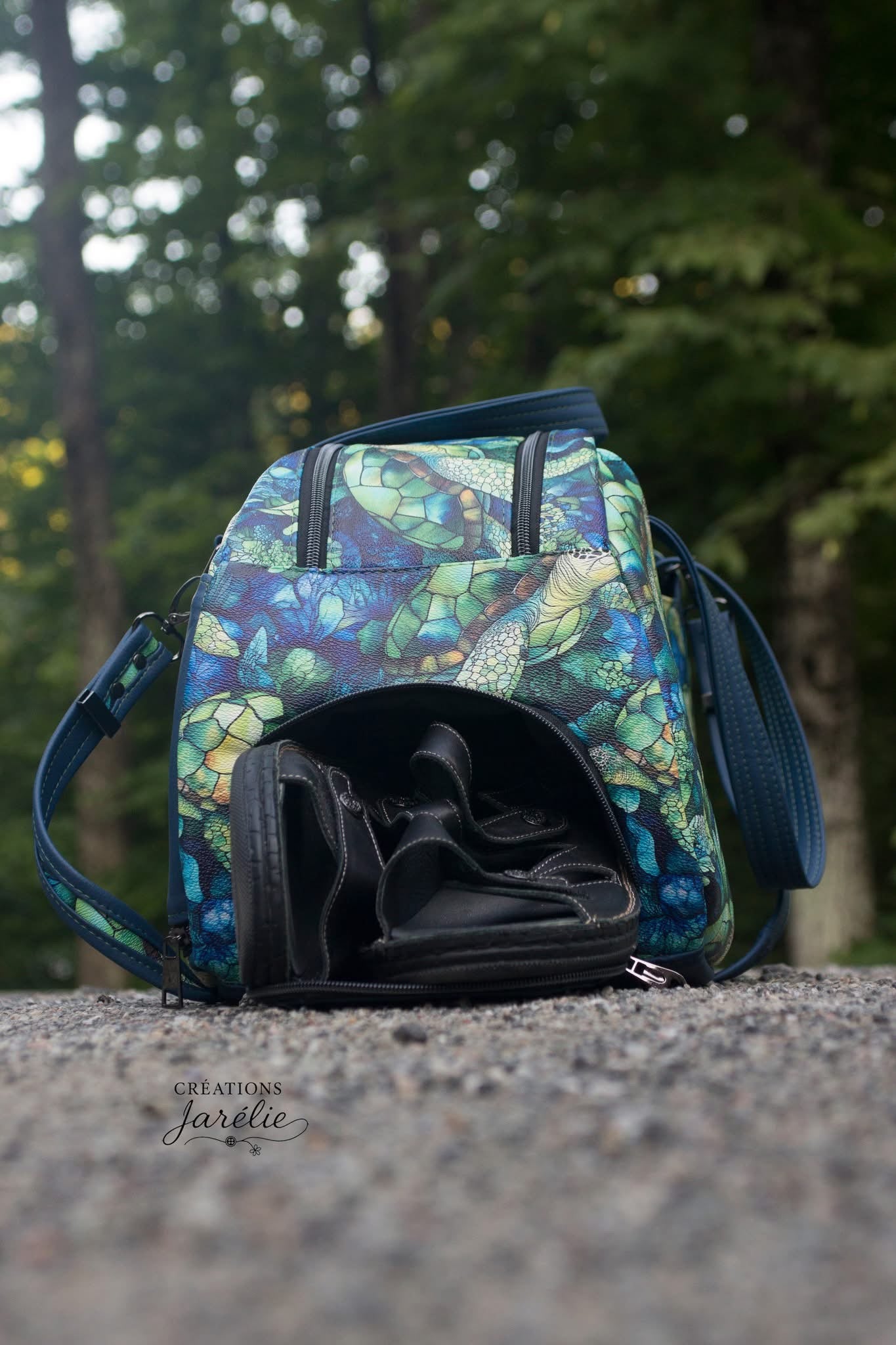 Stained glass turtles preorder round 40