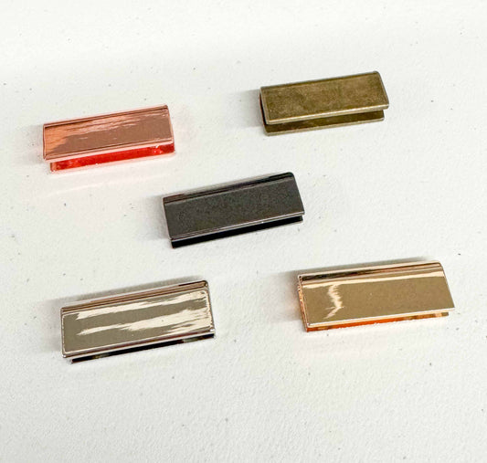 Strap ends: 1” (25mm)