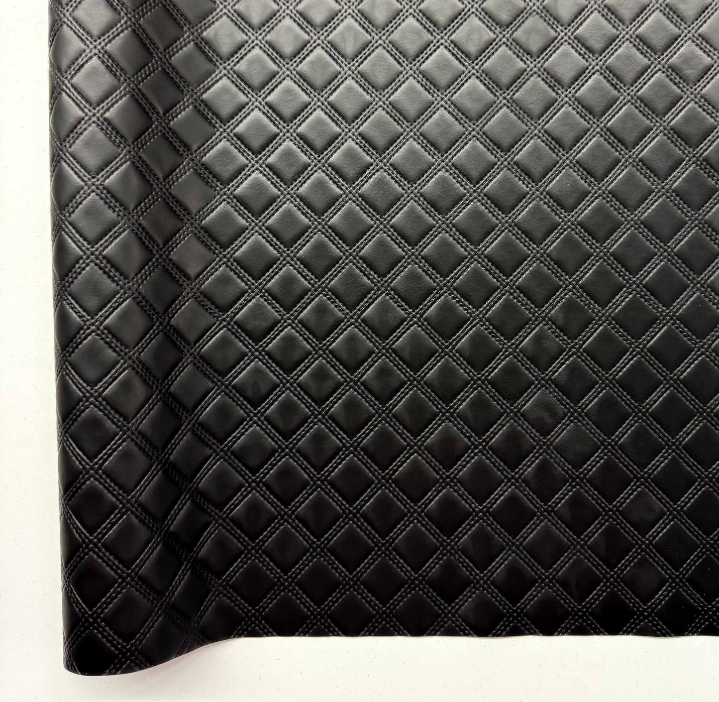 Pre-quilted vinyl (new)