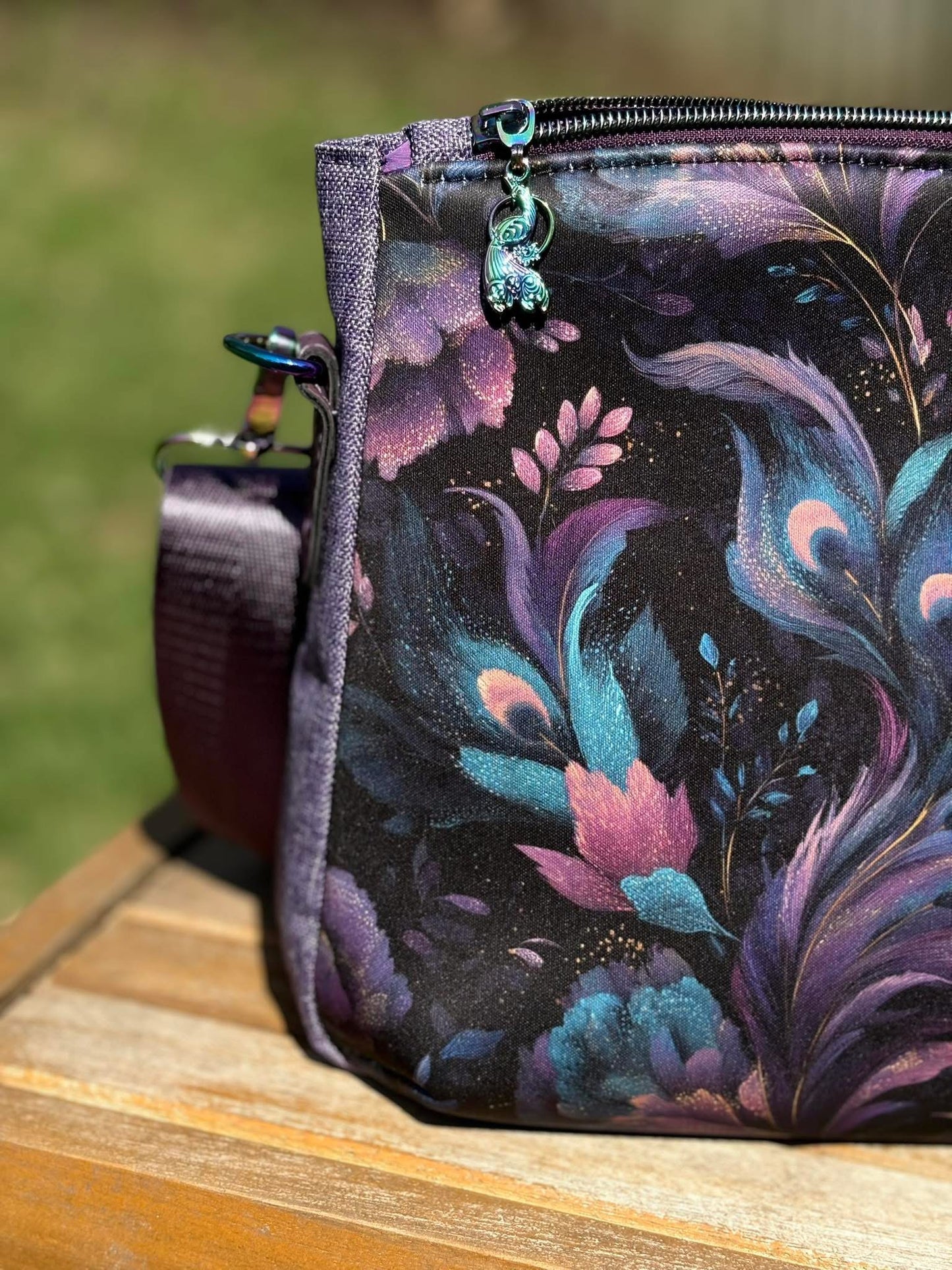 Peacock flowers round 37 retail