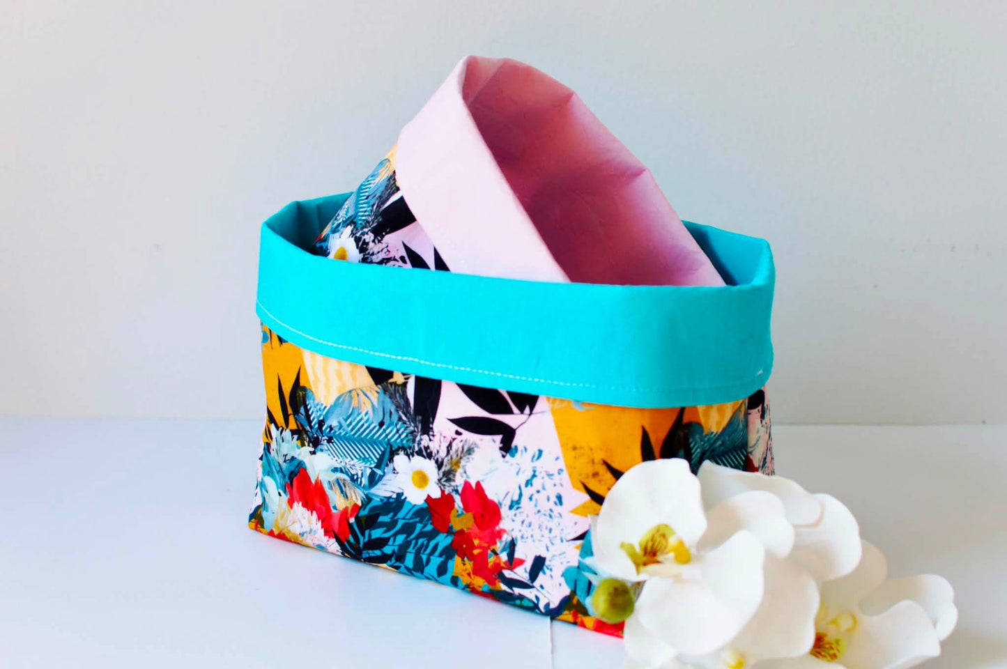 Abstract floral preorder round 41