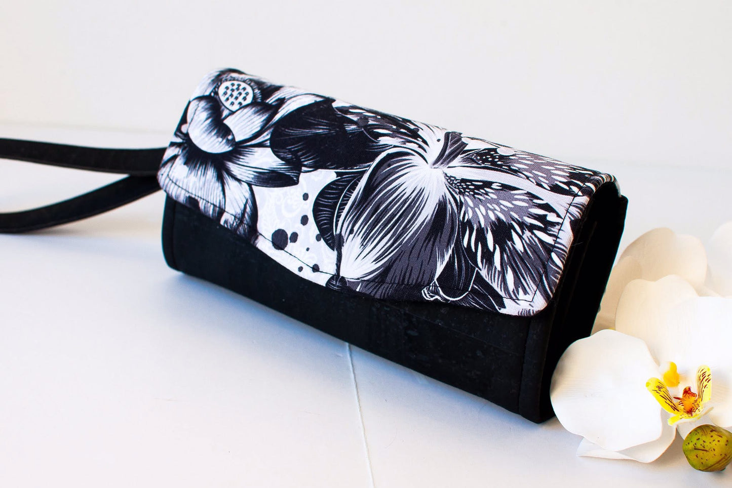 Nocturnal flower preorder round 32