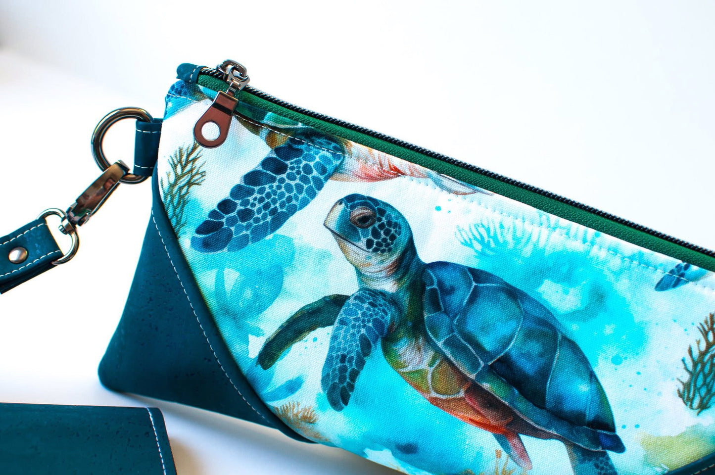 Sea turtle round 28 retail