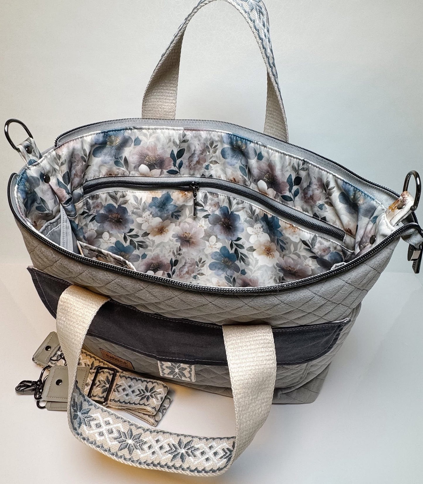Heirloom florals round 37 retail