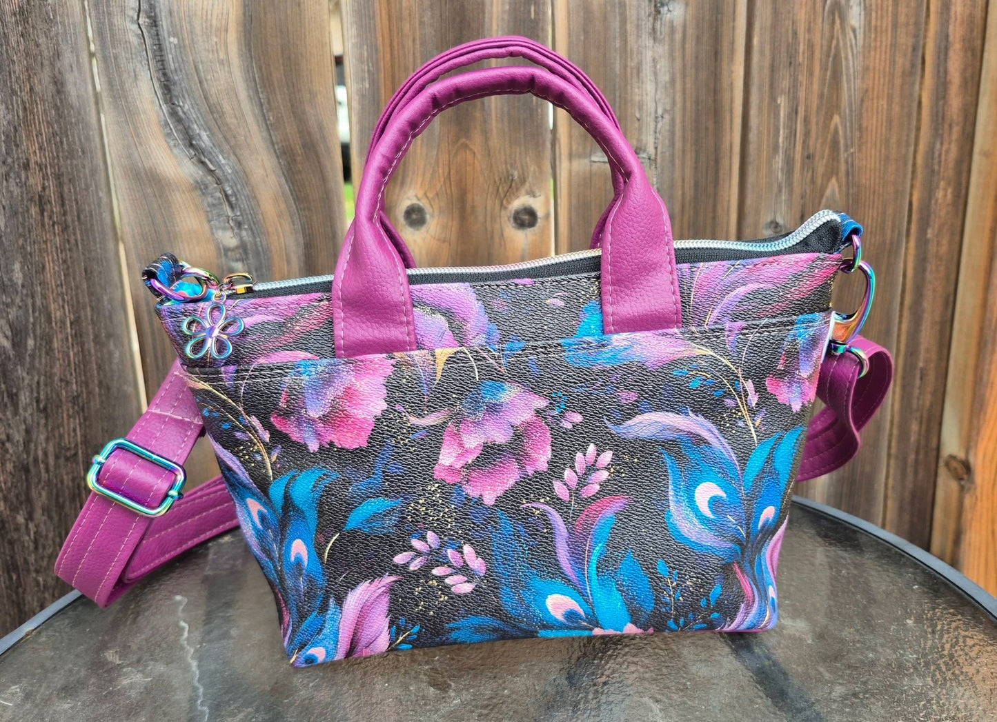 Peacock flowers round 37 retail