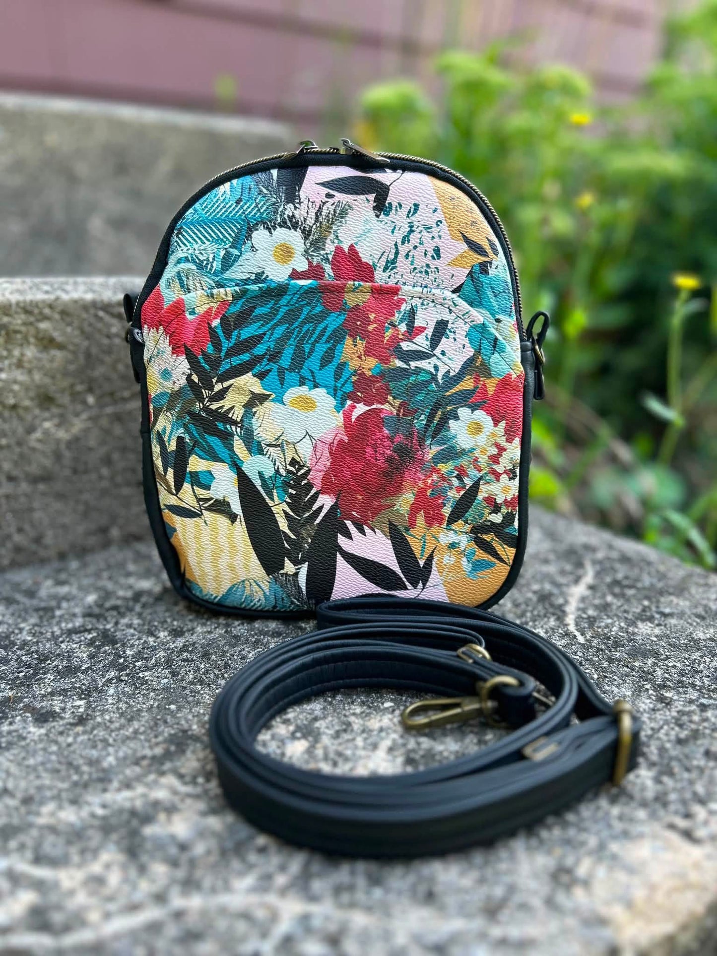 Abstract floral preorder round 41