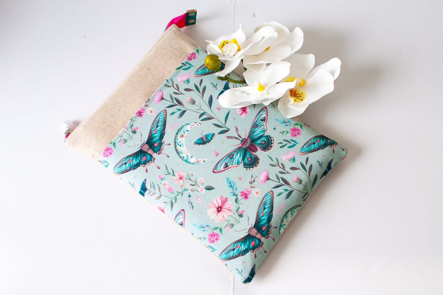 Moon moth preorder round 29