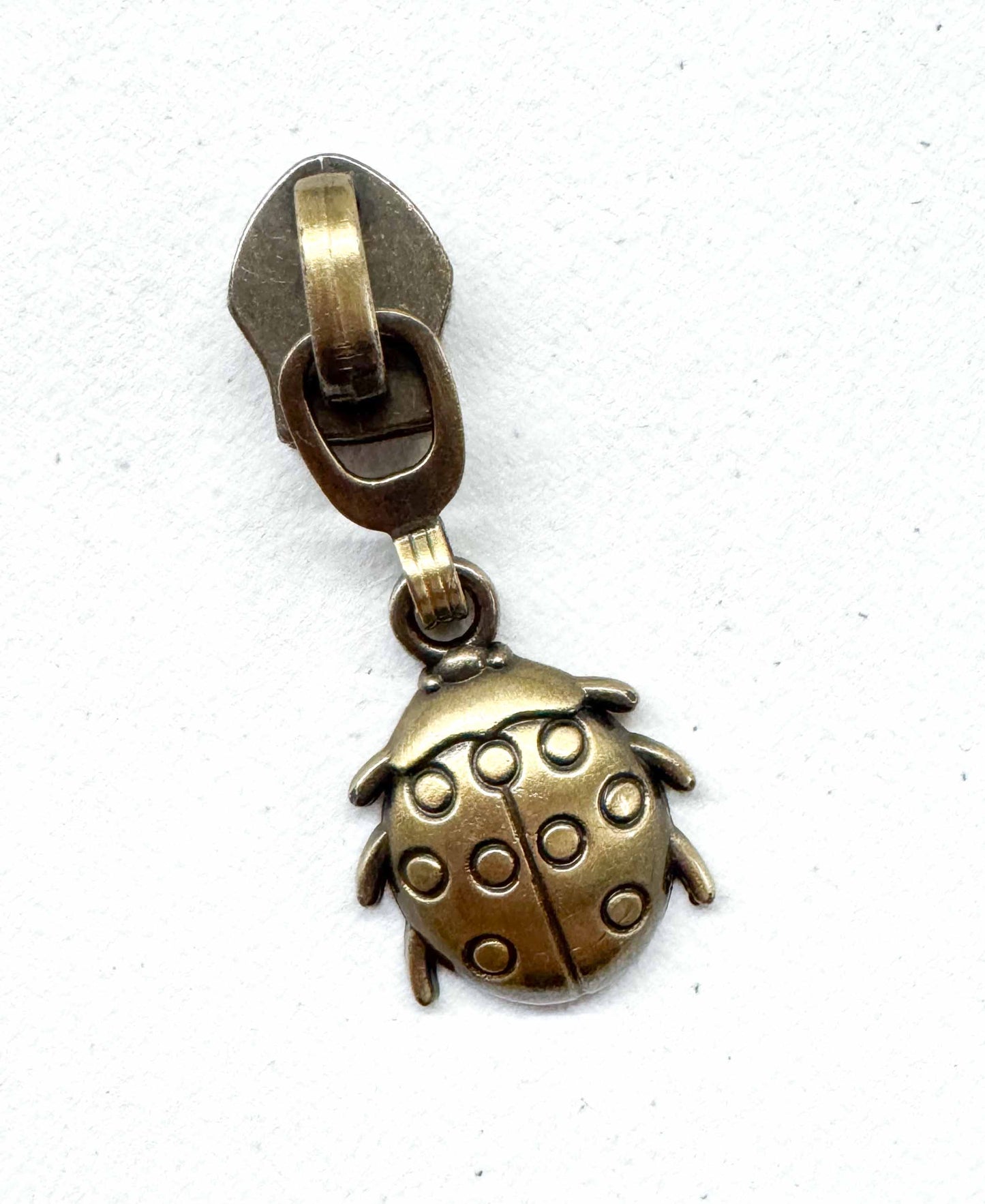 Lady bug pull (new)