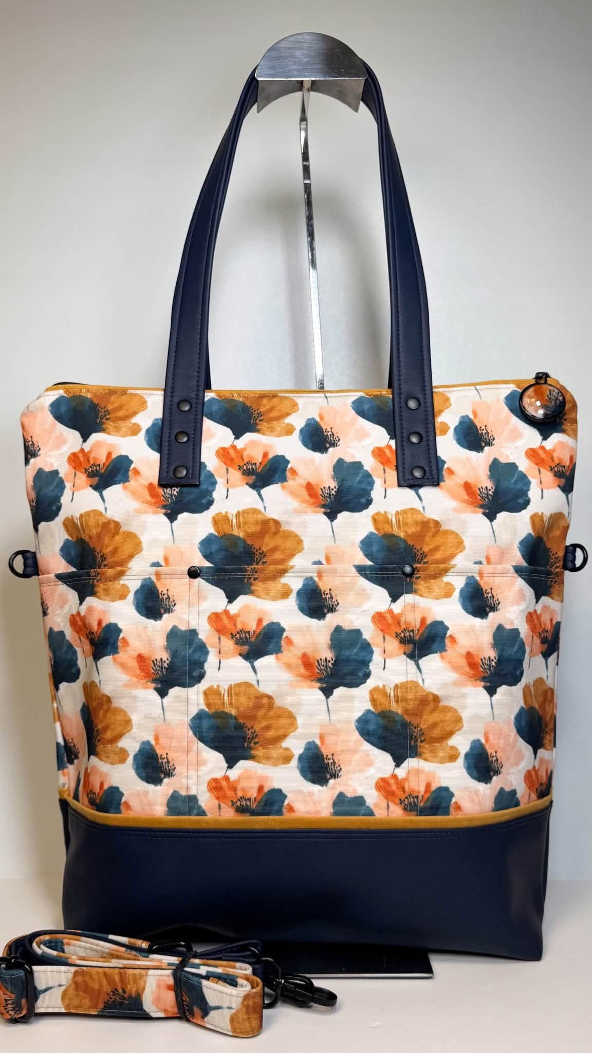 Painterly poppies preorder round 42