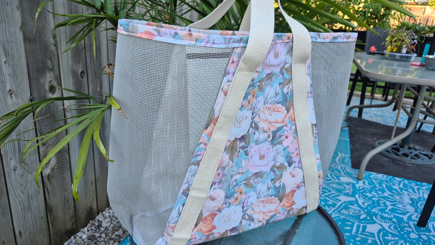 Soft floral round 28 retail