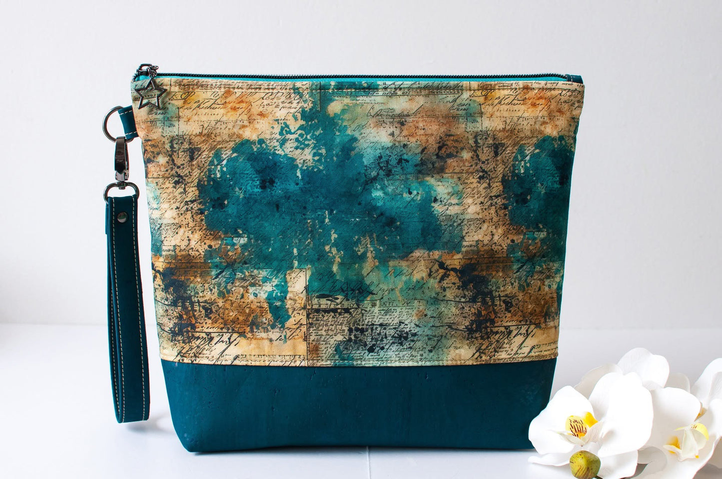 Vintage grungy round 37 retail