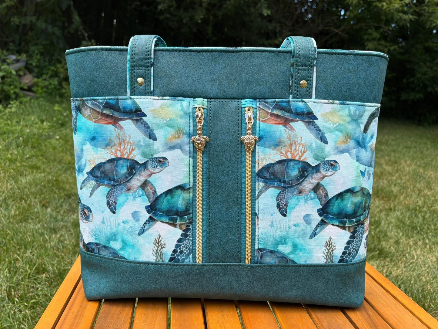 Sea turtle round 28 retail
