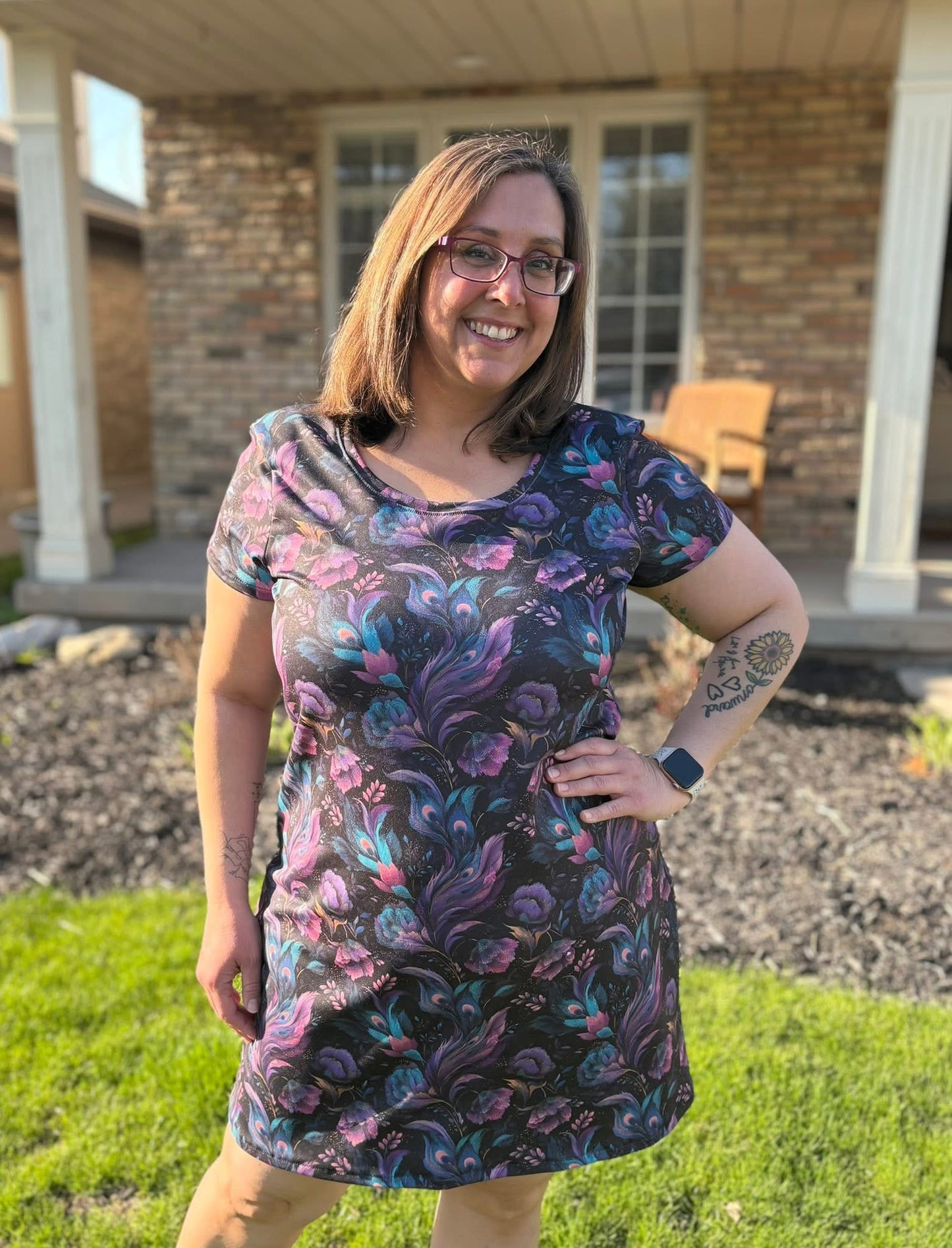 Peacock flowers round 37 retail