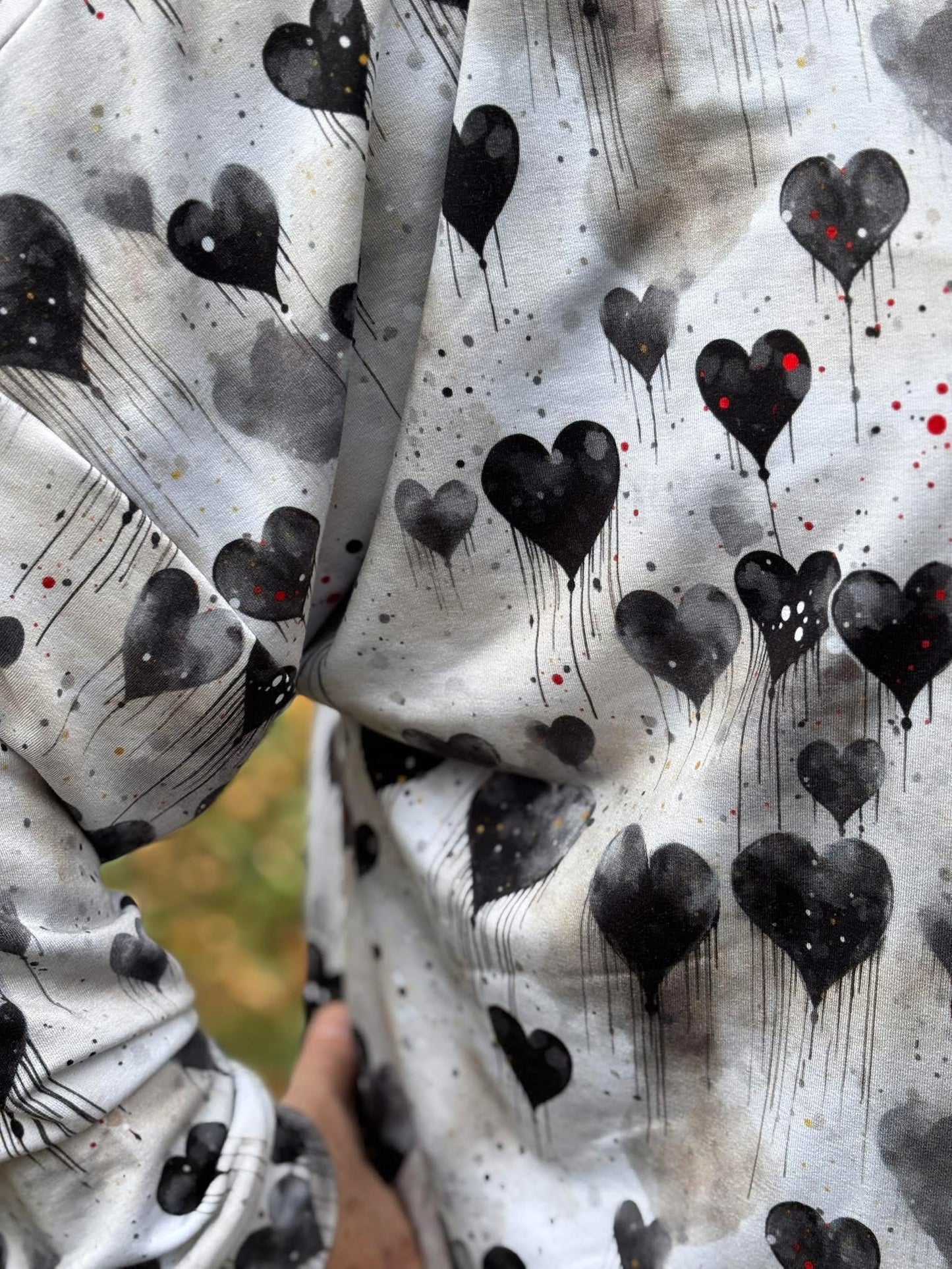 Pretty things hearts preorder round 32