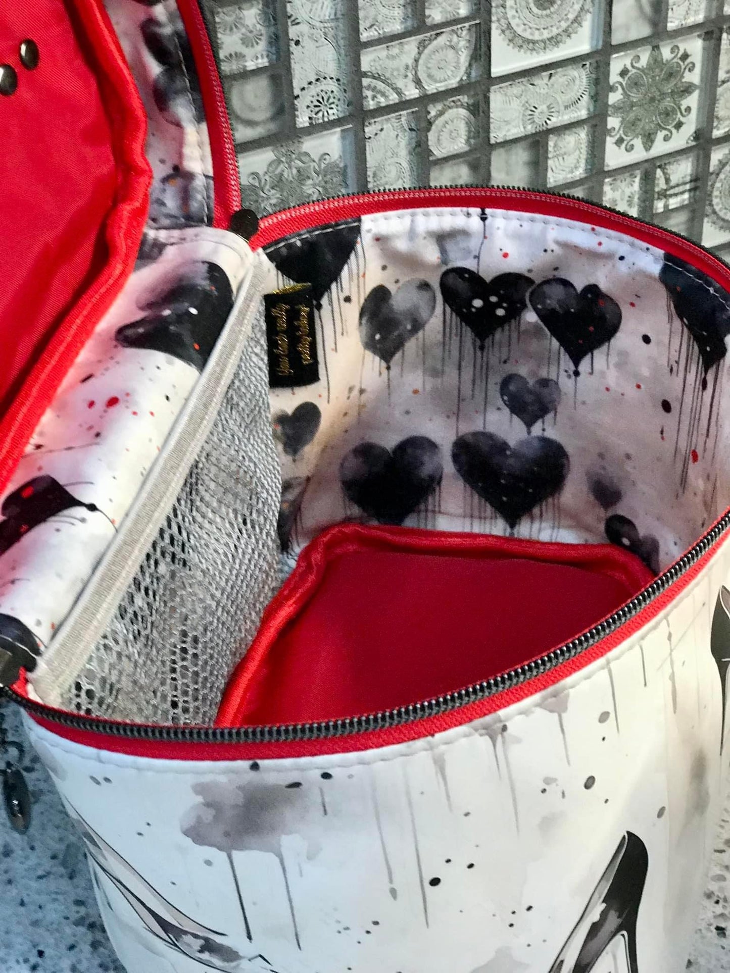 Pretty things hearts preorder round 32