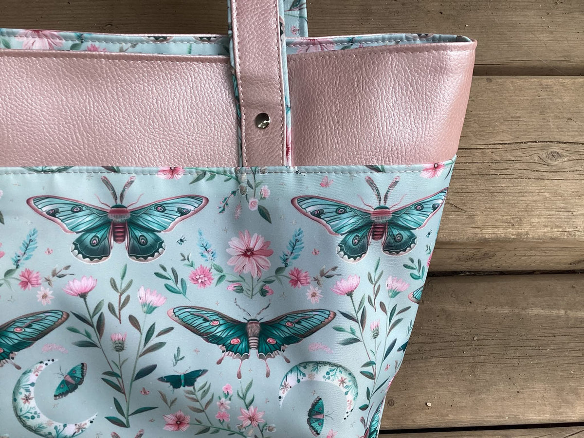 Moon moth preorder round 42