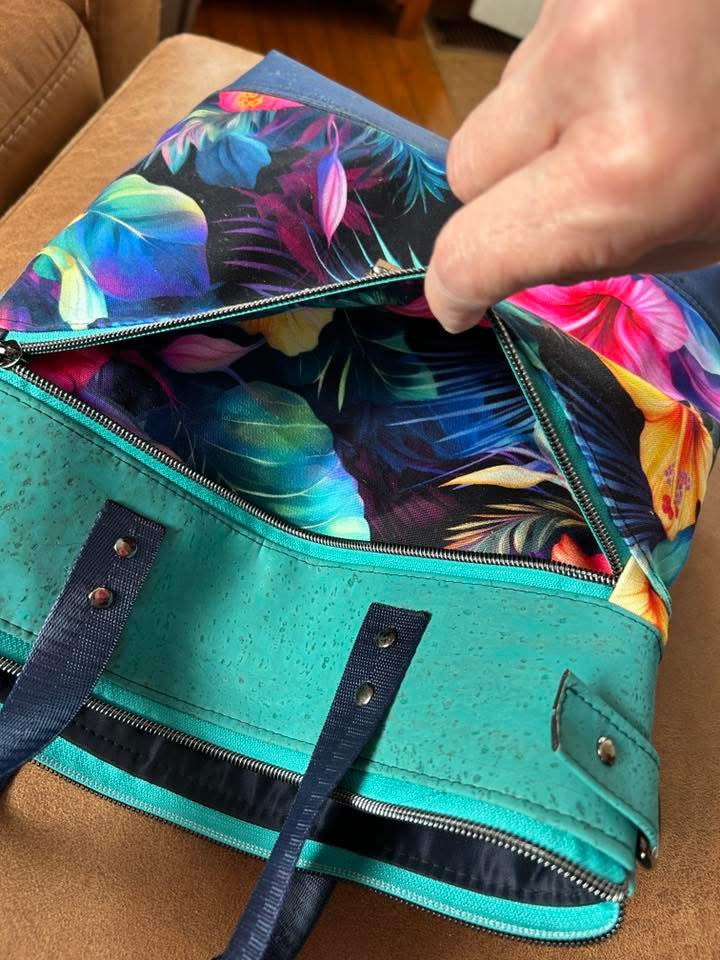 Hibiscus(bonus print) preorder round 43