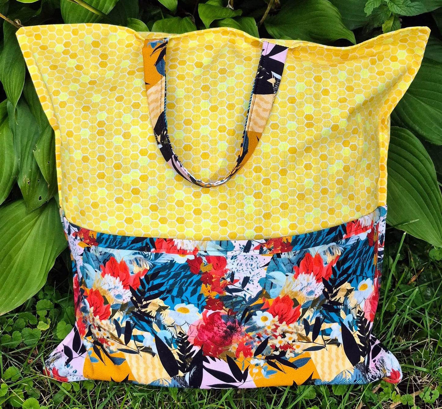 Abstract floral preorder round 41