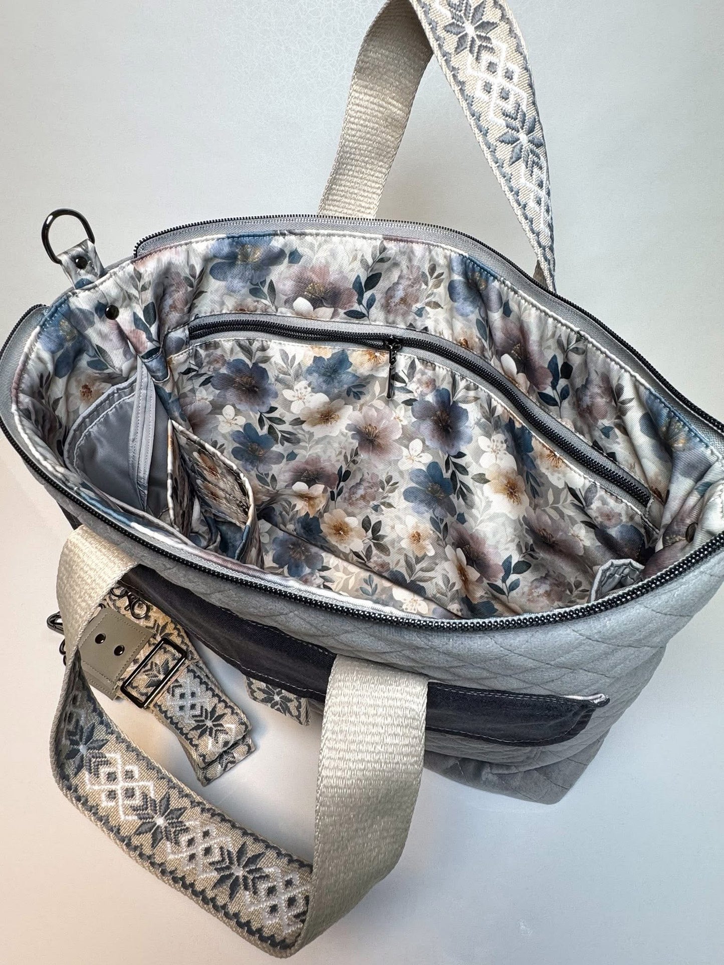 Heirloom florals round 37 retail