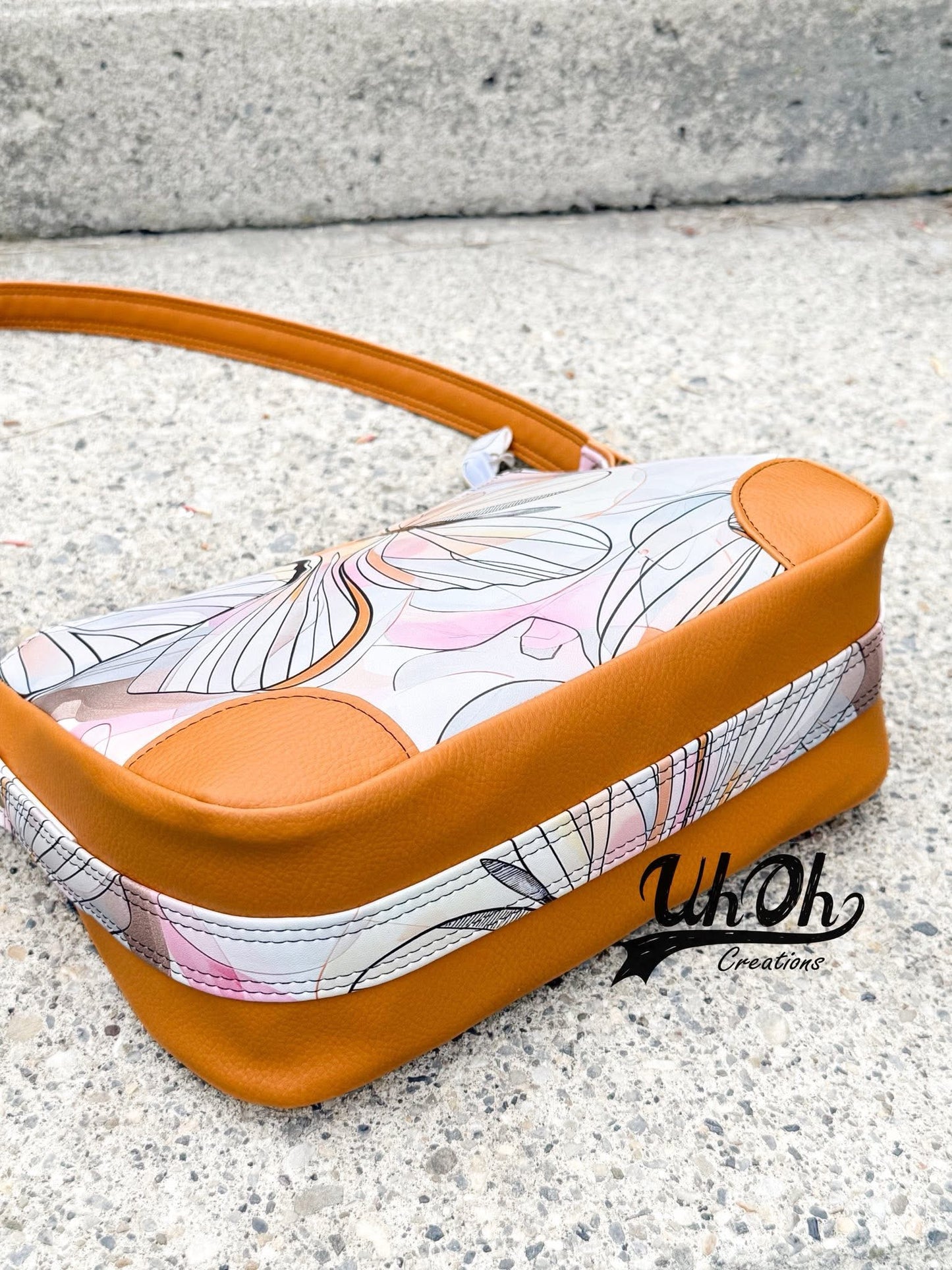 Line butterfly round 26 retail