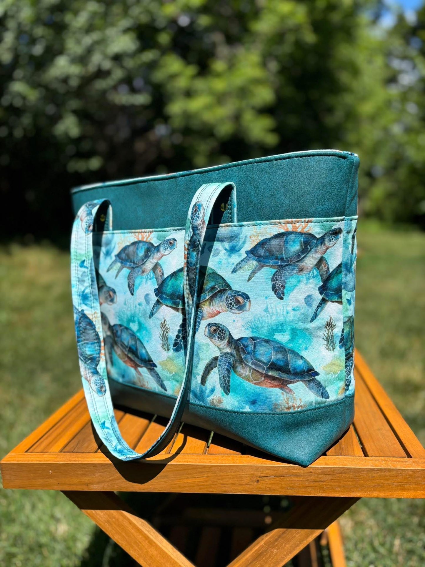 Sea turtle round 28 retail