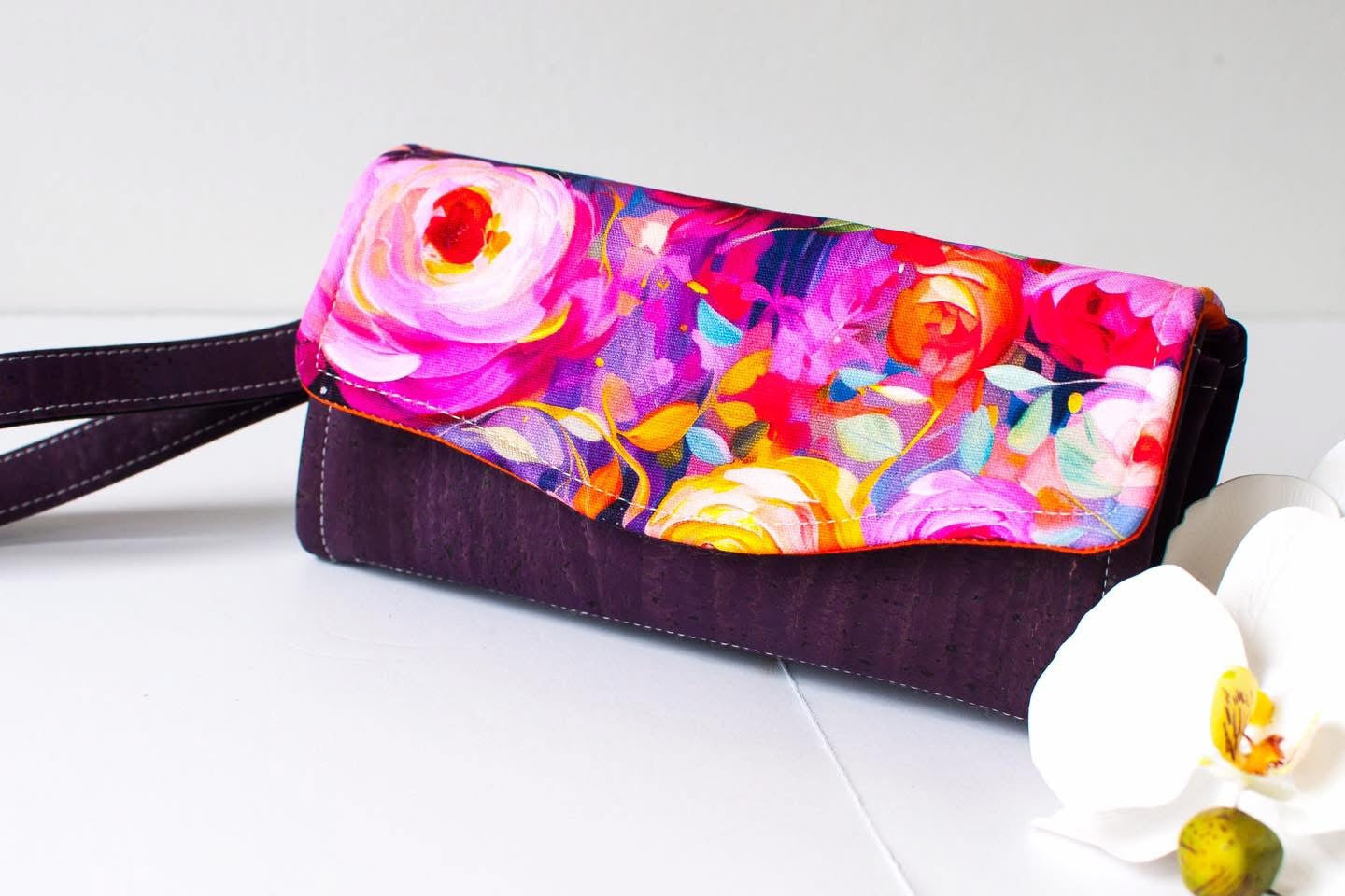Acrylic roses preorder round 37.5 retail