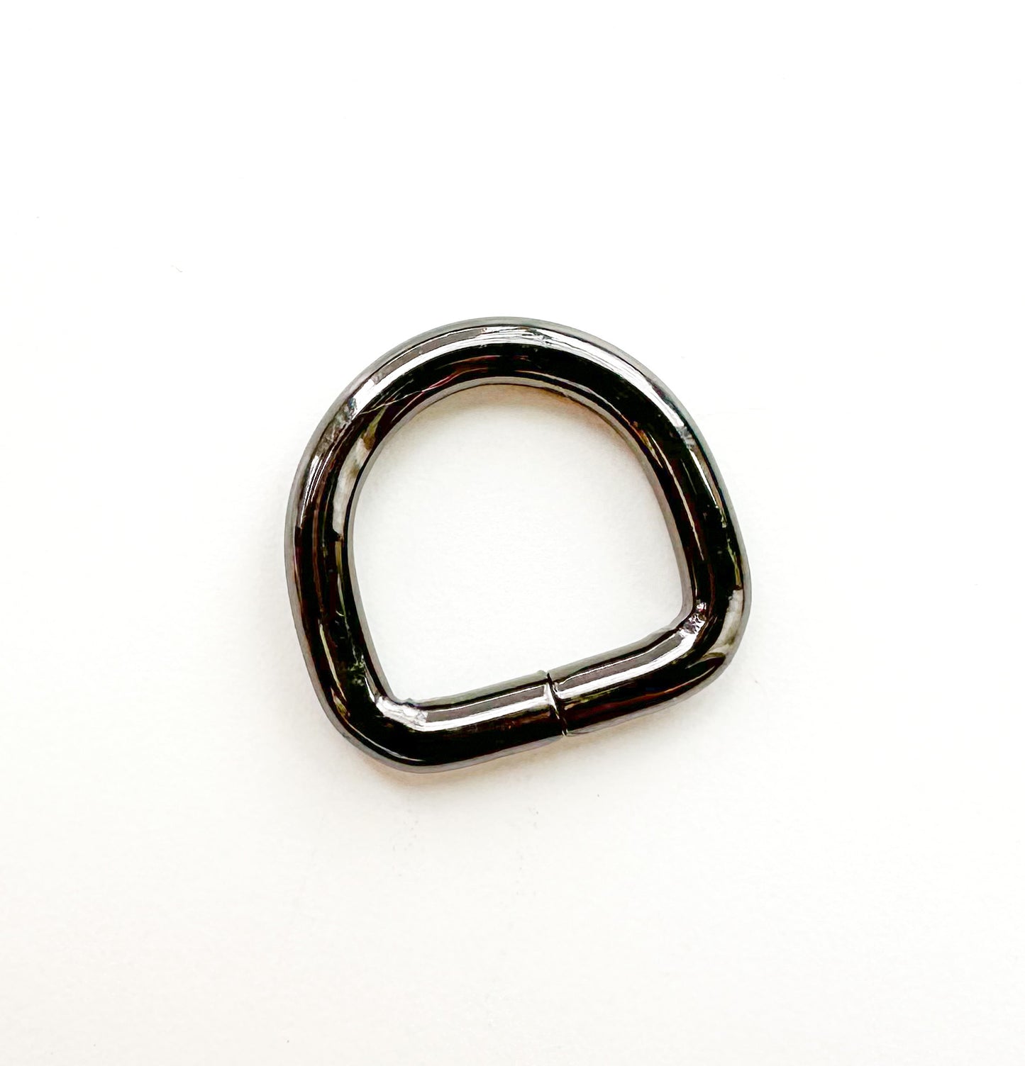 D-ring size: 3/4” (20mm)