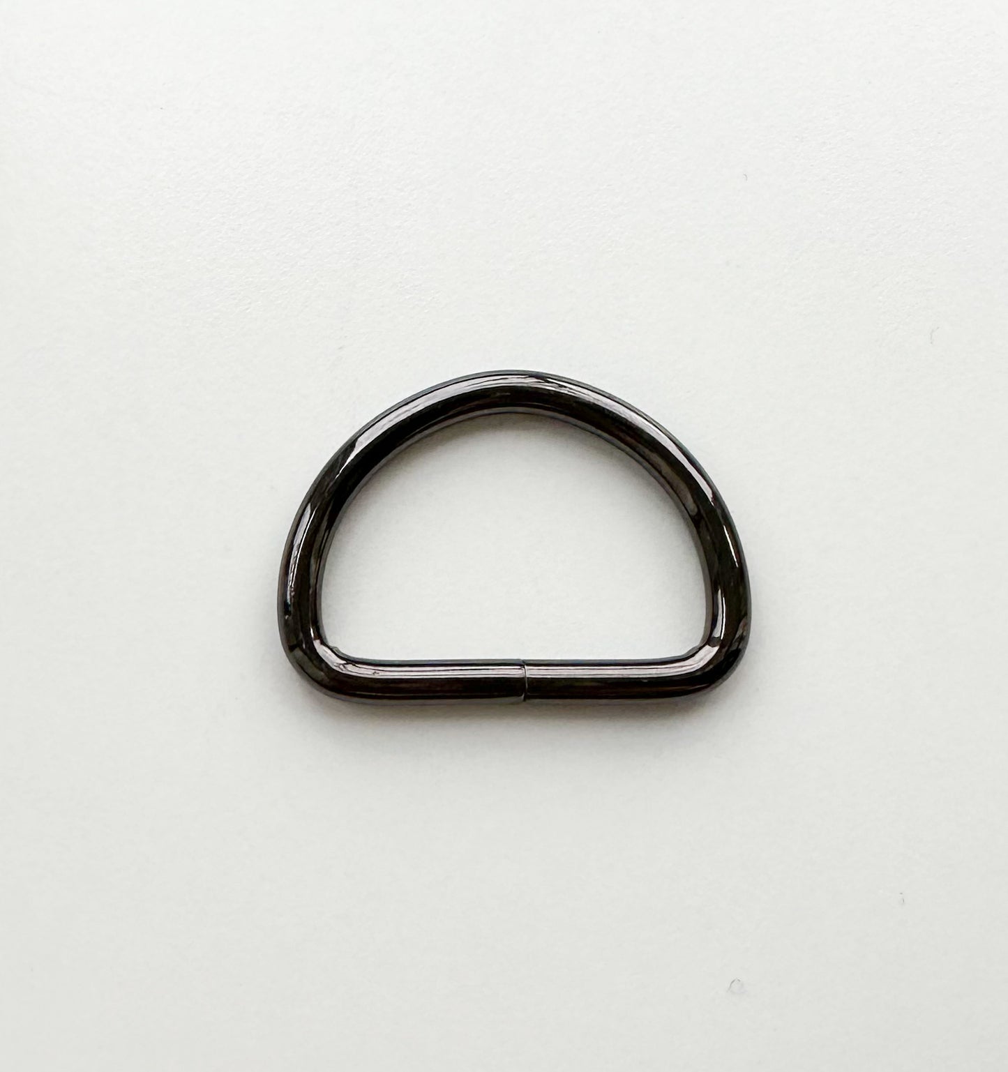 D-ring size: 1.5” (38mm)