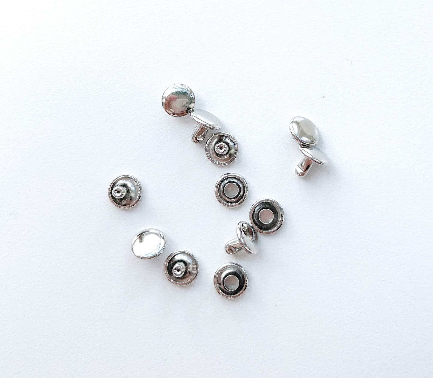 Small double cap rivets (8mm cap x 6mm post)