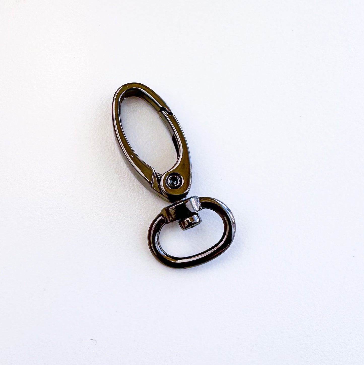 Swivel snap hook size: 1/2” (13mm)