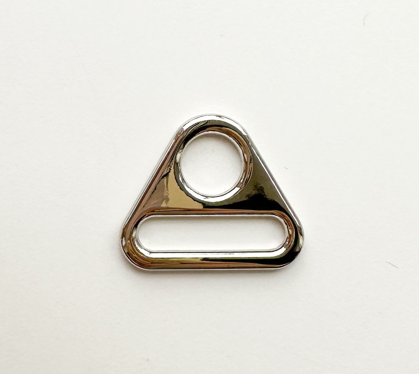 Triangle rings size: 1” (25mm)