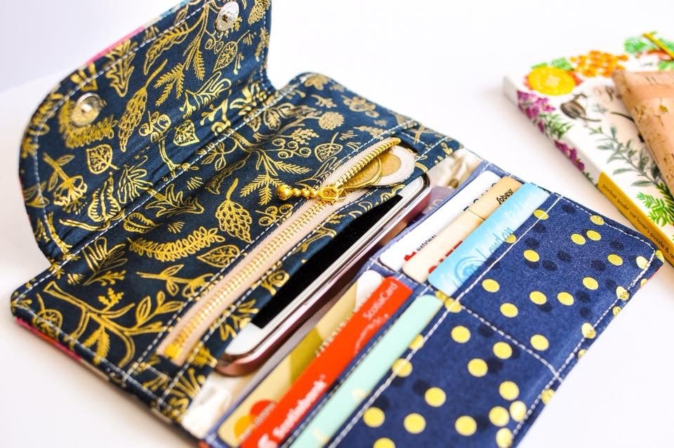 Carla's Creations - Slimline wallet pattern